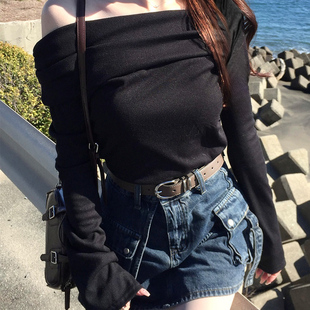 chic2025新款 t恤女冬季 不对称斜肩露肩上衣 喇叭袖 日系GRL纯欲修身