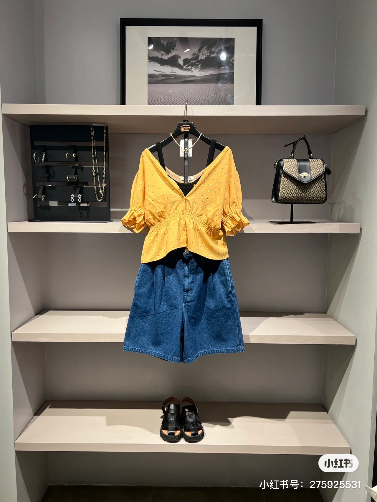 甜美减龄短袖收腰荷叶边衬衫M家