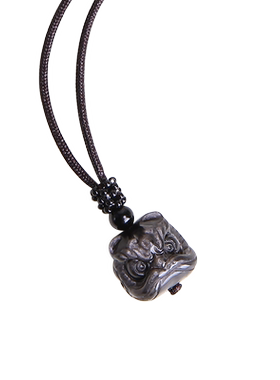 天然黑耀石醒狮项链雕刻