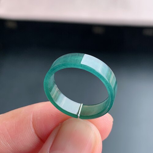 天然A货冰种翡翠牛仔蓝方戒