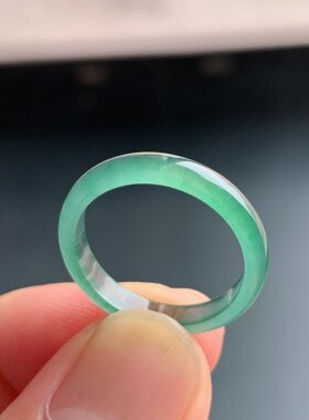 天然A货冰种晴水绿翡翠素圈戒指