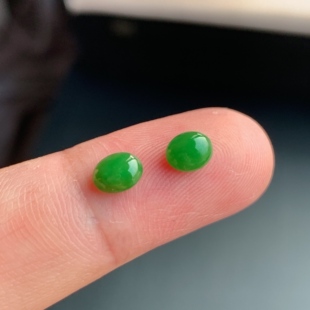 满绿豆阳绿蛋面戒面一对L14 缅甸天然A货翡翠