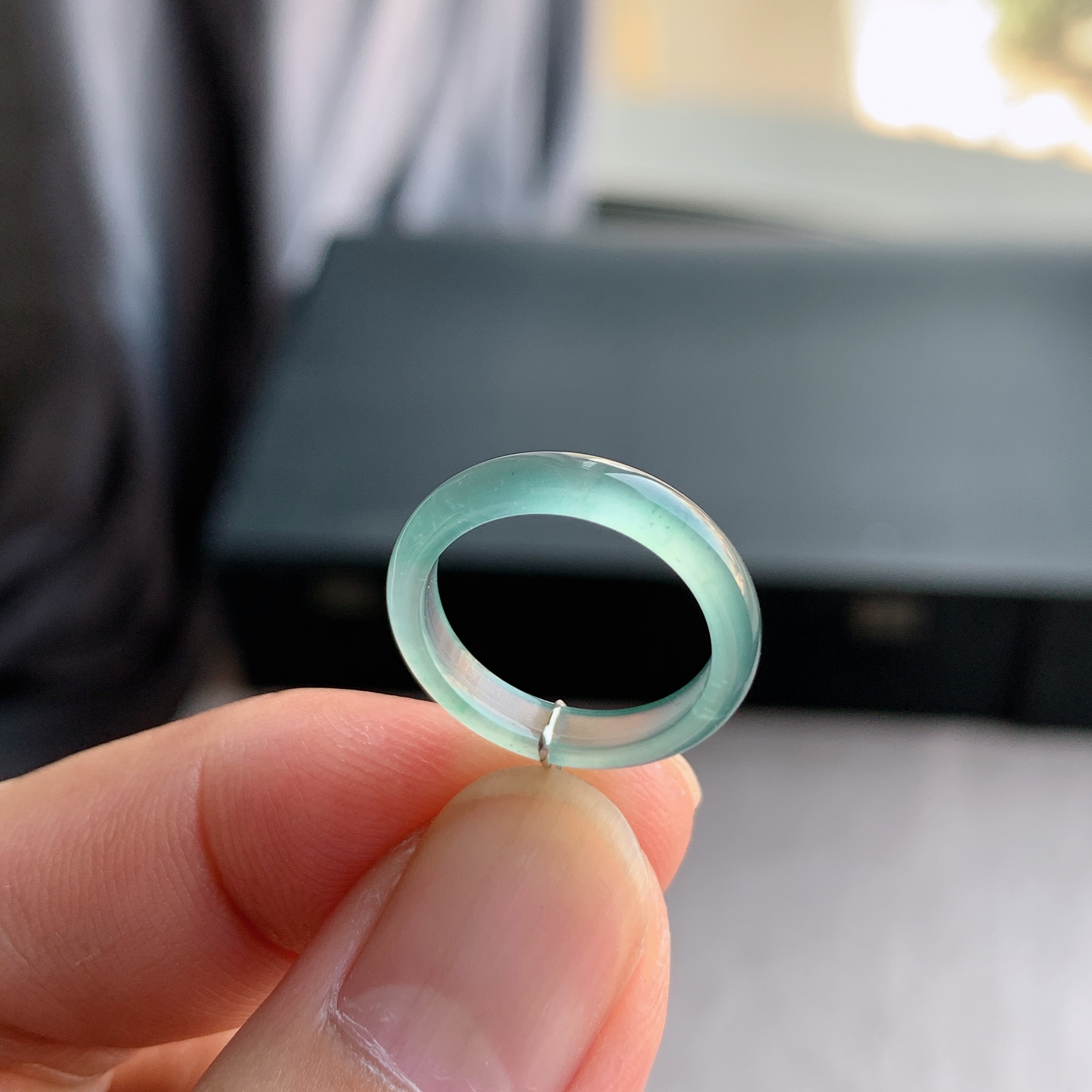 天然A货翡翠冰种8号天空蓝戒指