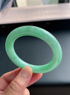 缅甸A货翡翠57圈口胖圆条手镯
