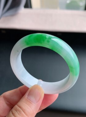 缅甸A货翡翠手镯53圈正阳绿