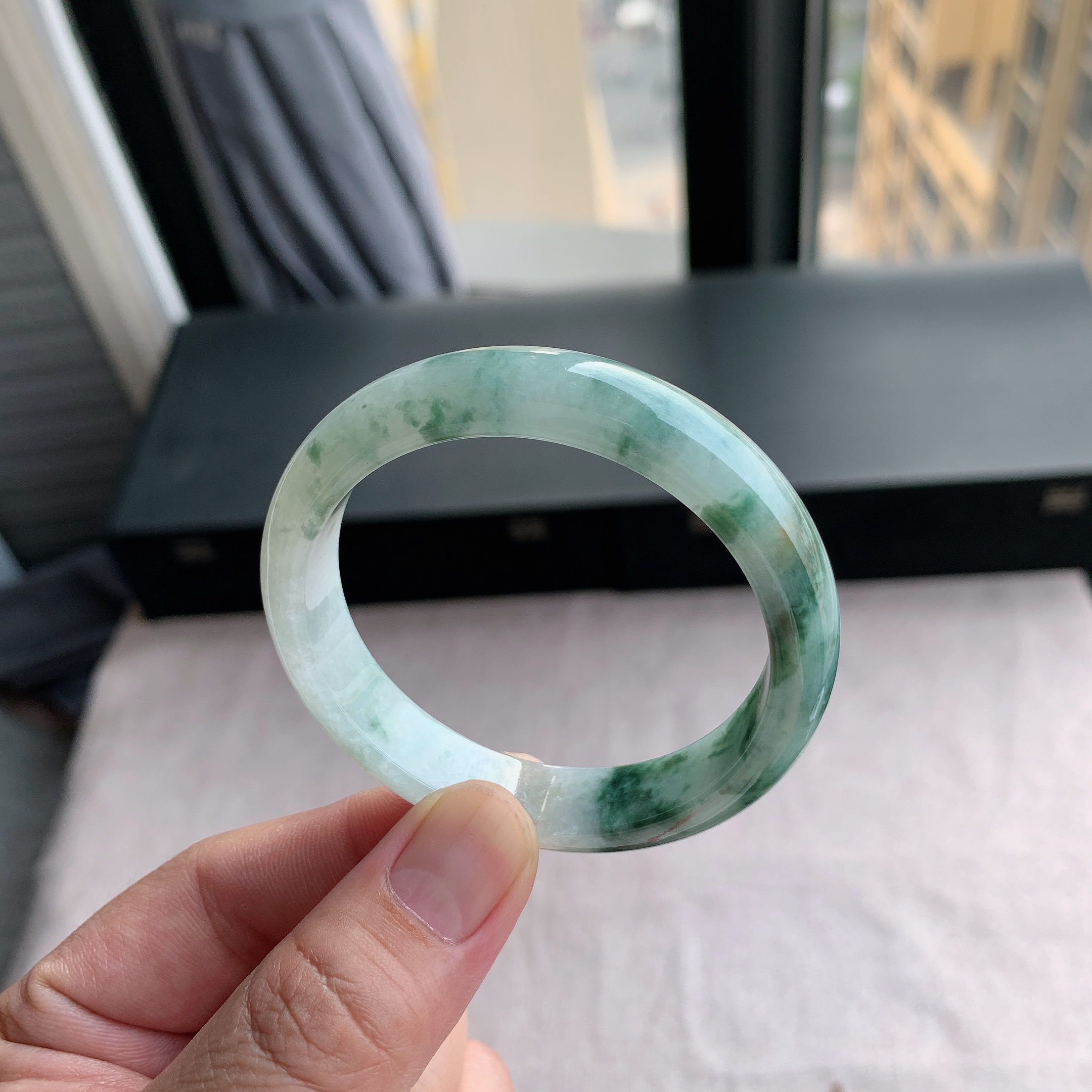 天然A货翡翠53圈口飘花正圈手镯