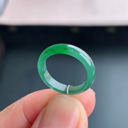 天然A货冰种阳绿翡翠素圈戒指