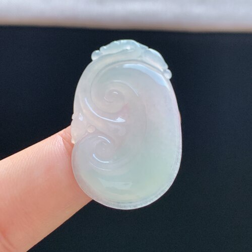 缅甸天然A货冰糯葡萄肉翡翠吊坠