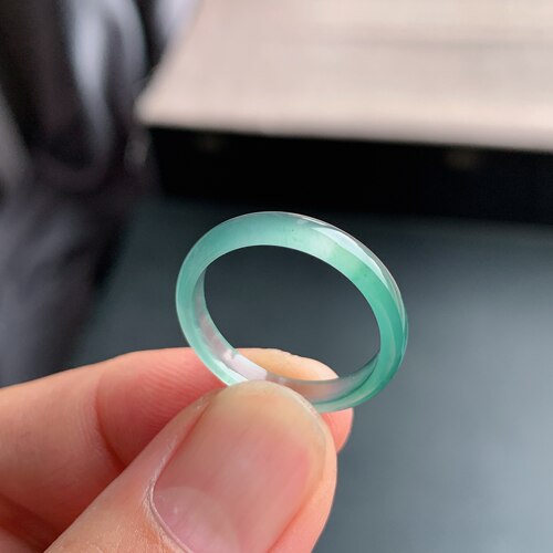 天然A货冰种天空蓝翡翠素圈戒指