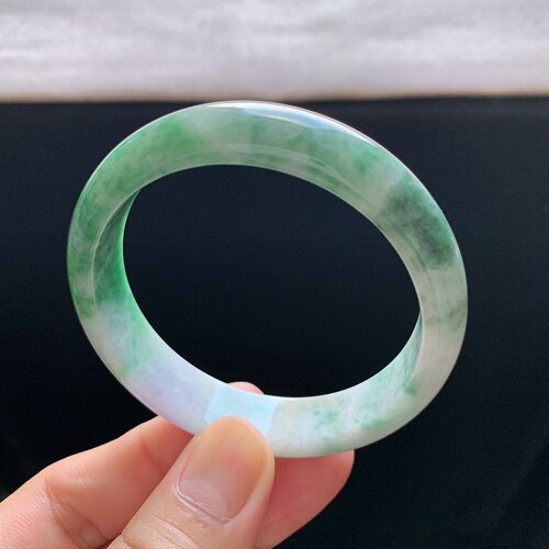 缅甸A货翡翠飘绿正圈手镯