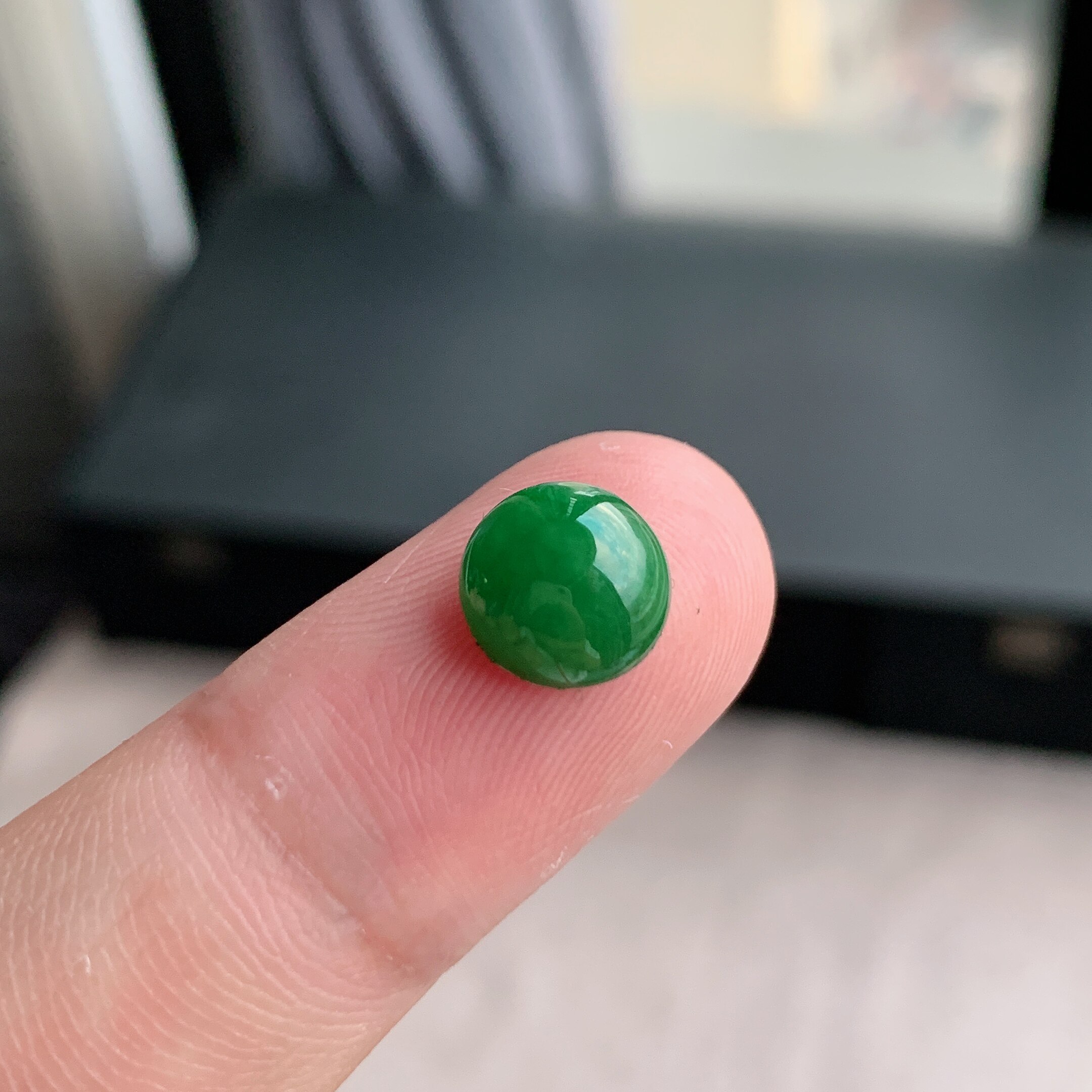 缅甸天然A货翡翠 冰糯种满绿阳绿蛋面戒面L17