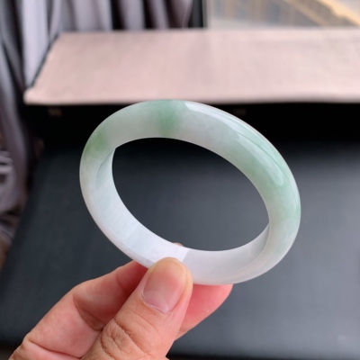 缅甸天然A货翡翠57圈飘花手镯