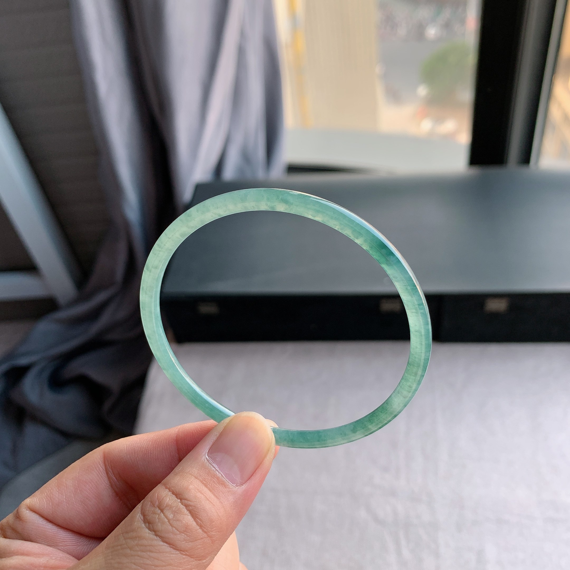 缅甸天然A货翡翠64圈叮当手镯