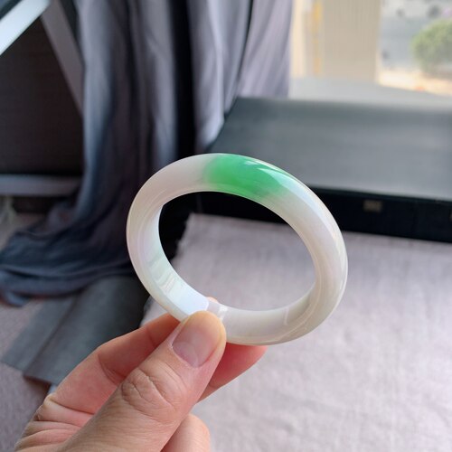 缅甸A货翡翠手镯56圈口阳绿