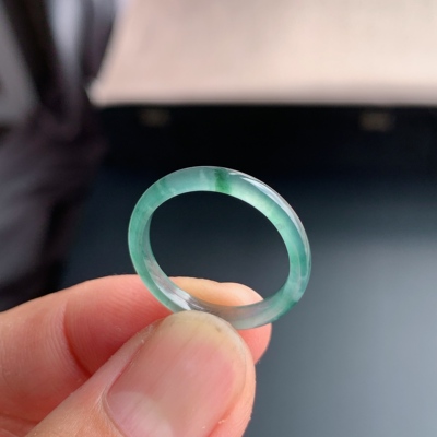 天然A货翡翠冰飘花素圈戒指