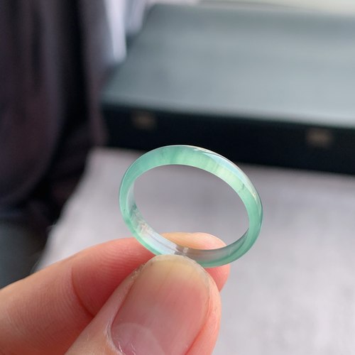 天然A货冰种天空蓝翡翠素圈戒指