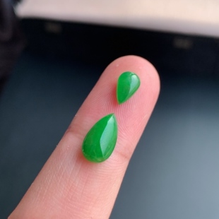 缅甸天然A货翡翠 冰糯种满绿辣绿水滴镶件一套L14