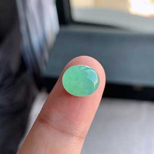 缅甸天然A货翡翠 冰糯种浅绿蛋面戒面L23