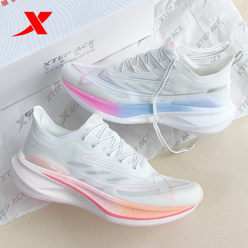 特步女鞋春夏新款轻便减震跑鞋