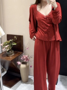 2026秋冬新款红色本命年家居服显瘦遮肉带胸垫三件套高级女人套装