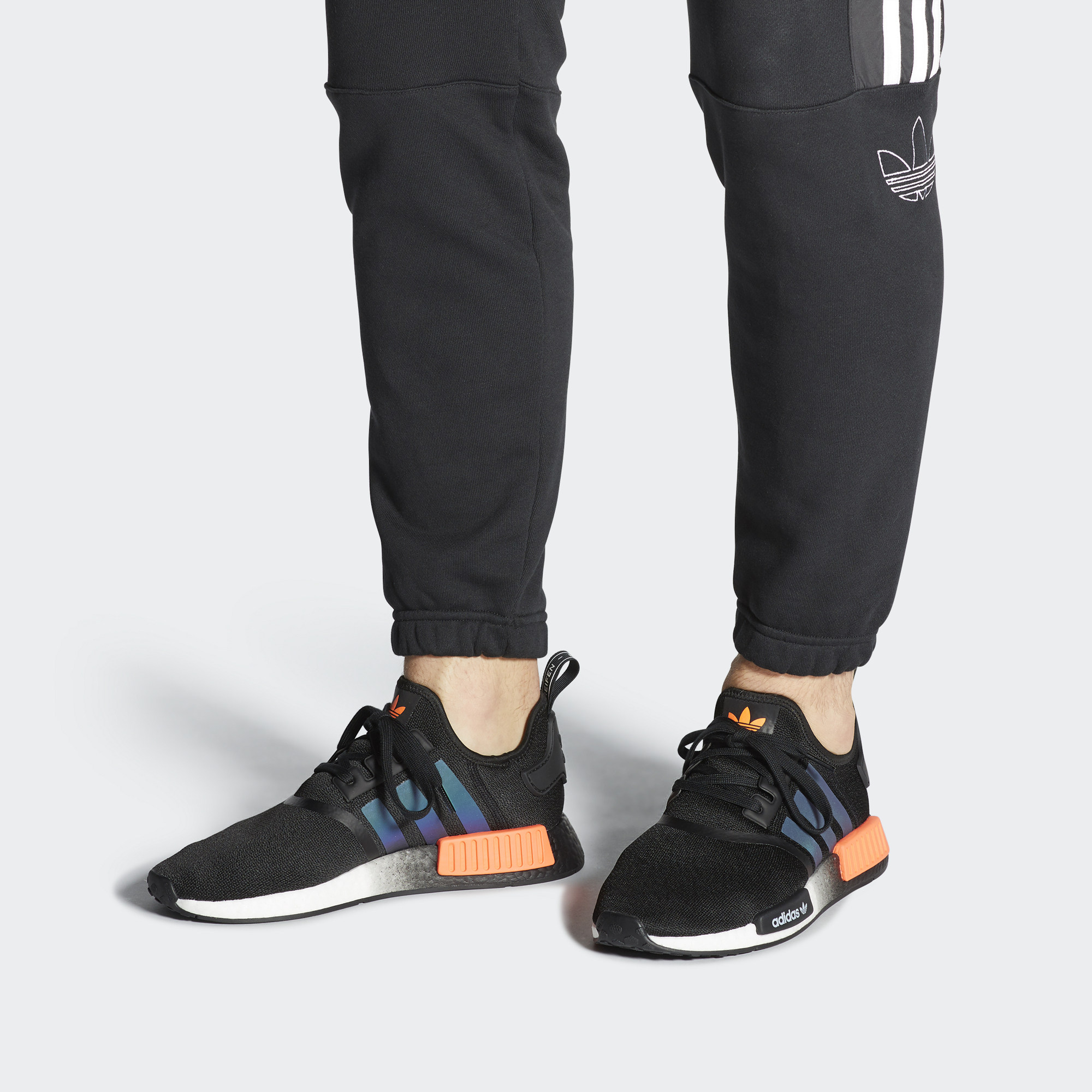adidas/阿迪达斯正品新款三叶草 nmd_r1男子经典休闲鞋fw0185