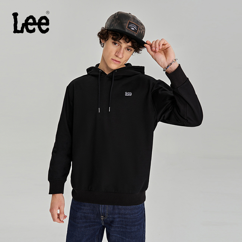 连帽长袖版型卫衣 胸口logo印花