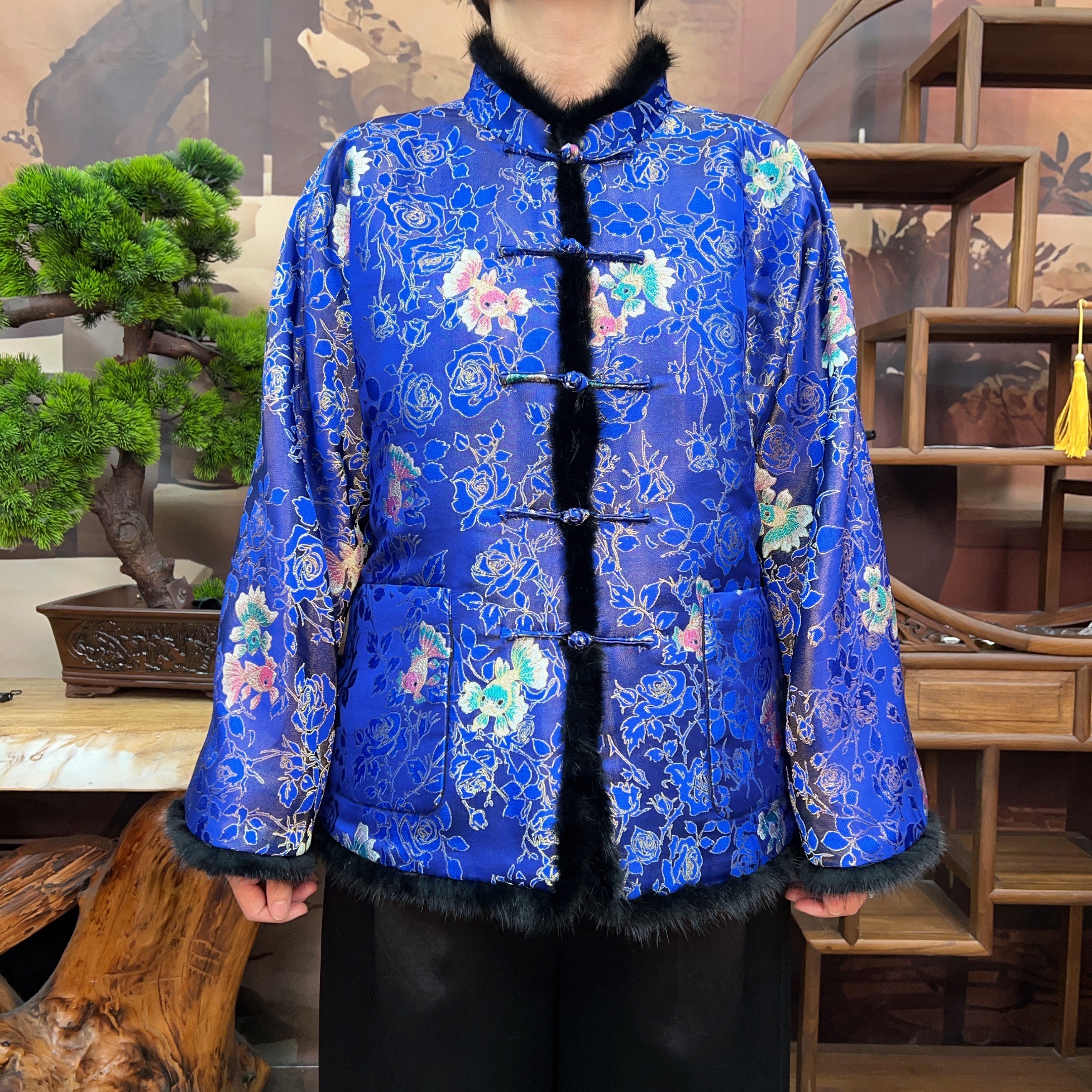 60姆米蓝色妆花云锦短款棉服马褂100桑蚕丝款香云纱