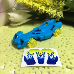 探索赛车世界健达奇趣蛋拆出的小玩具汽车摩托车摆件