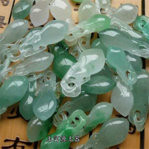 天然冰种翡翠花瓶小挂坠吊坠巴山翠DIY耳坠发簪玉石饰品散珠配件