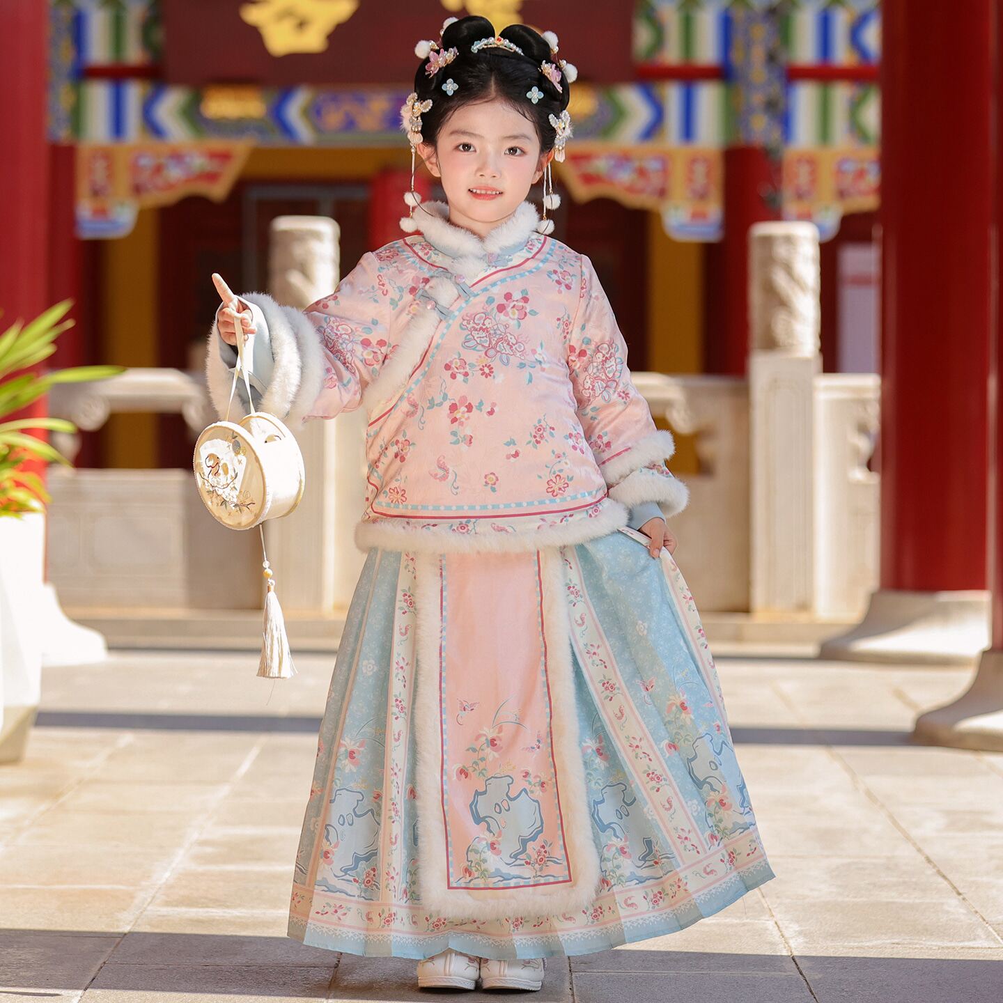 汉服女童冬装2026新款儿童古装两件套古风小女孩中式国风明制套装