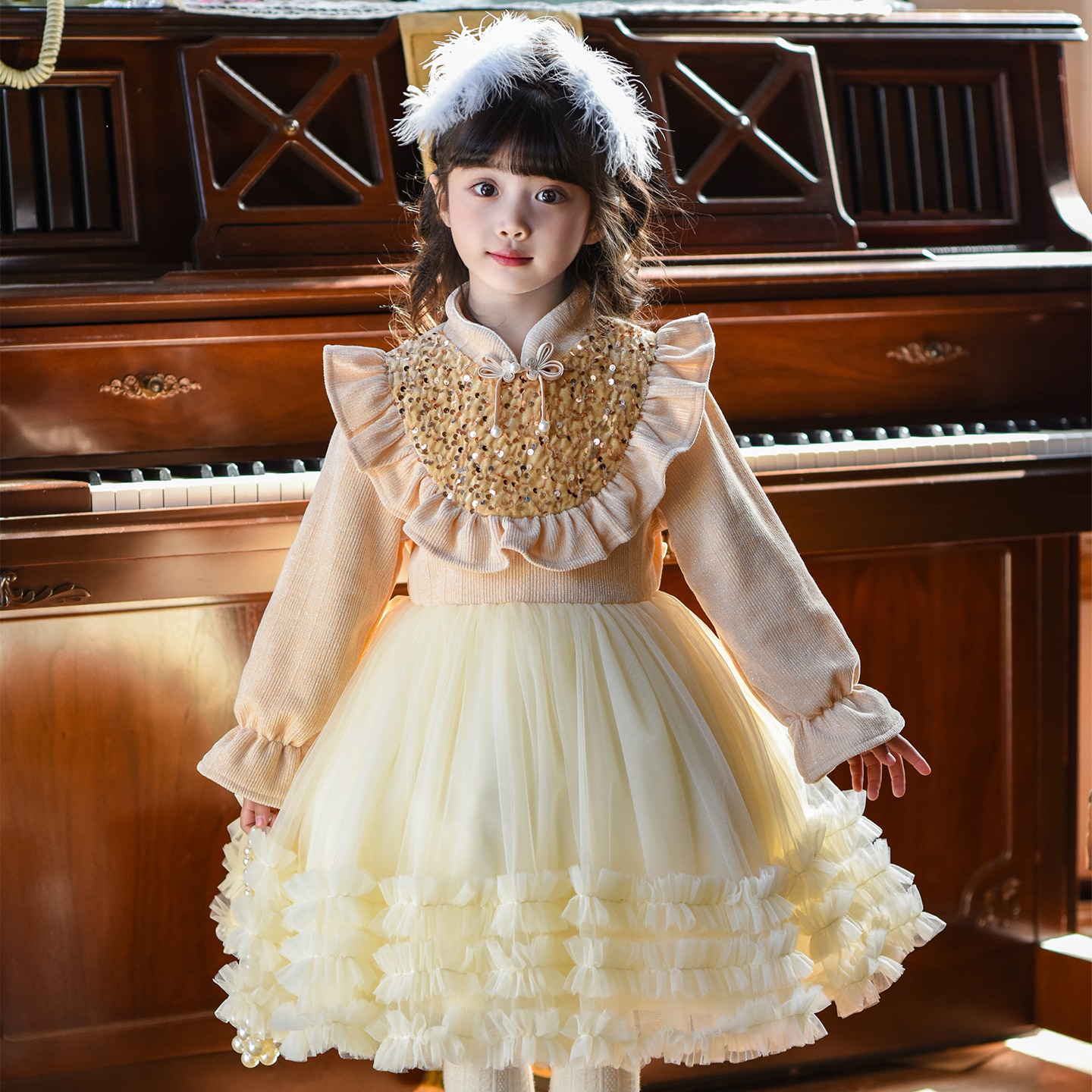 女童连衣裙秋冬裙子2025新款儿童洋气女孩冬季加绒加厚蓬蓬公主裙