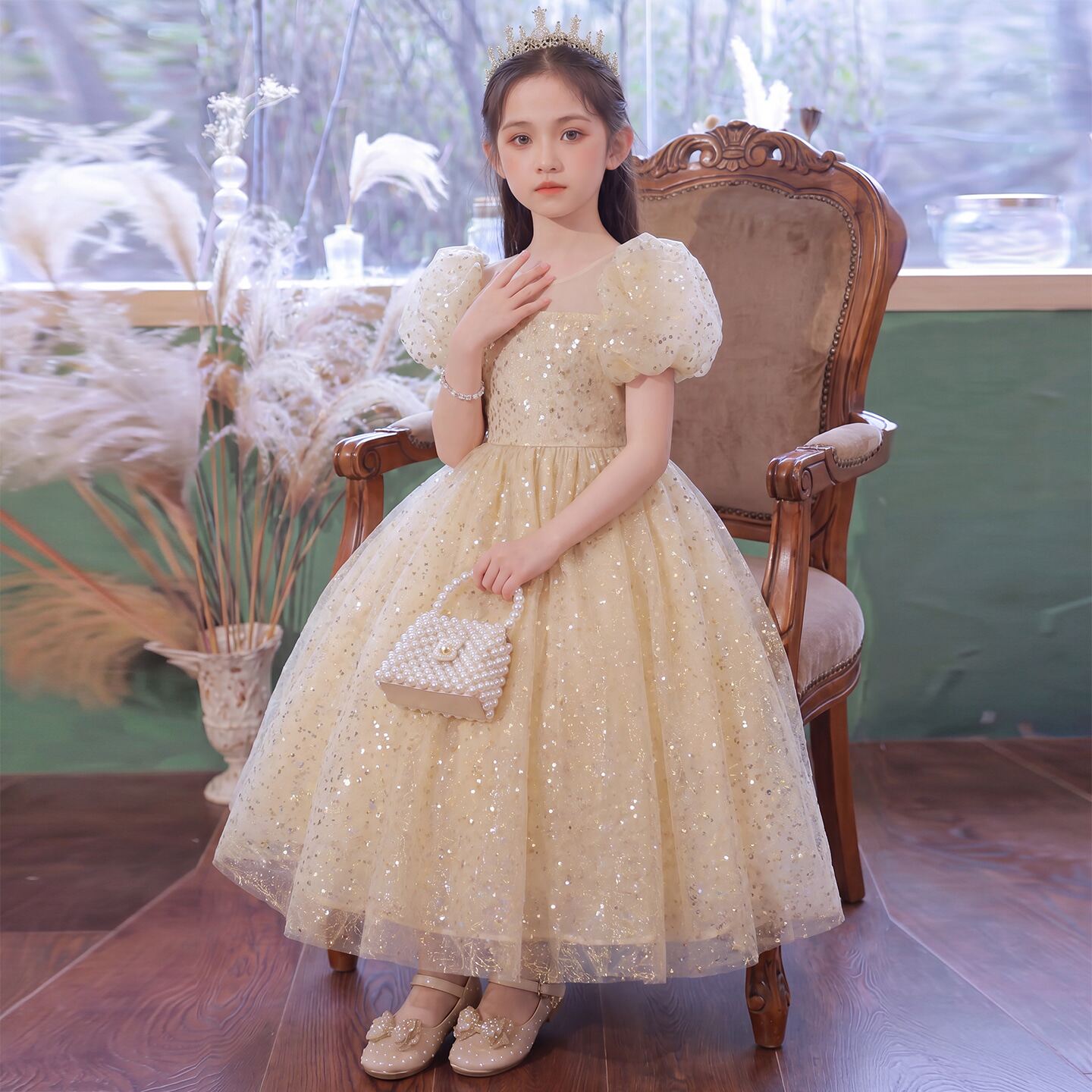 女童礼服高端轻奢2026新款亮片绝美高级主持人演出儿童生日公主裙