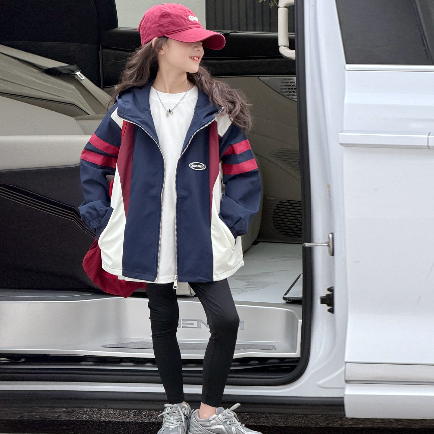 女童外套秋装韩版休闲冲锋衣女大童初中生洋气时髦儿童春秋款上衣