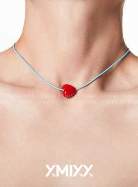 气质撞色短款爱心吊坠亚克力