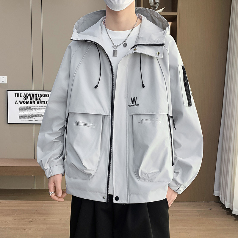 户外连帽冲锋衣男春秋季2026新款高中学生夹克青少年男装春装外套