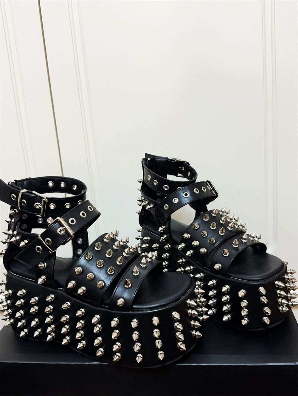 thumbnail for Shu Miao's home dark gothic heavy industry rivet thick-soled flatwood women's shoes custom metal buckle fish-mouth sandals women