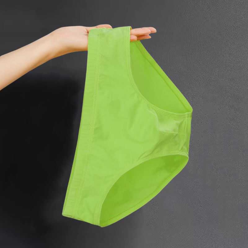 潮男红色透气个性大码三角内裤