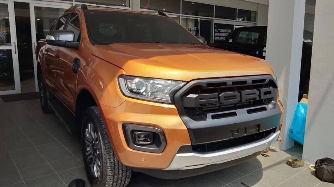 适用于15-21福特RANGER T8 T7改装前脸中网机头水箱罩装饰网带灯