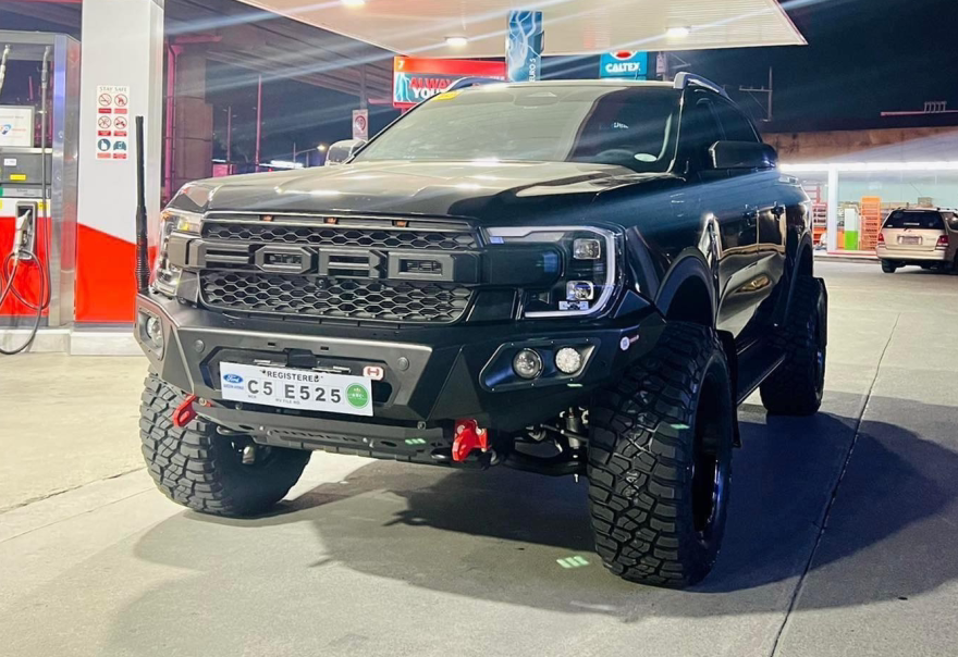 适用于2023年福特RANGER T9皮卡改装前杠竞技杠防撞杠保险杠带灯