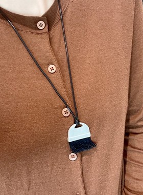 小众设计感手工肌理包包黑色流苏吊坠项链高级感小众设计毛衣链女
