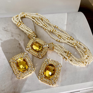 复古黄色椭圆水晶吊坠项链多层珍珠锁骨链层次感叠戴颈链套装配饰