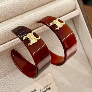 时髦ins风玳瑁琥珀色树脂C形耳圈耳环2025年新款咖色时尚复古耳饰