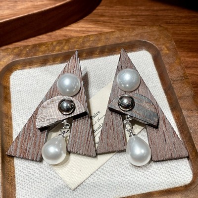 复古秋冬几何三角形木质耳环高级感水滴珍珠耳坠欧美夸张设计耳饰