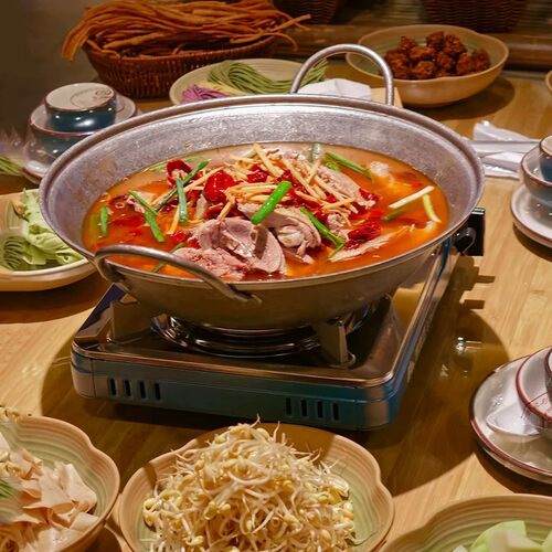 【线下同款】固始鹅块商用火锅炖锅饭店地摊卡式炉专用双耳铝炒锅