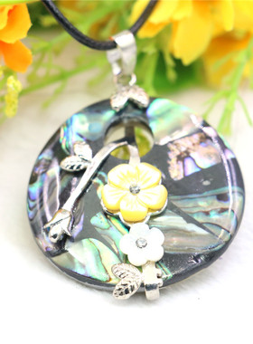圆形花朵幻彩天然贝壳吊坠项链