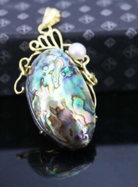 diy花边镶嵌天然鲍鱼贝幻彩吊坠