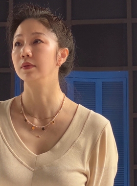 跨境彩色米珠串珠项链女不锈钢挂小圆片手链女复古叠戴锁骨链