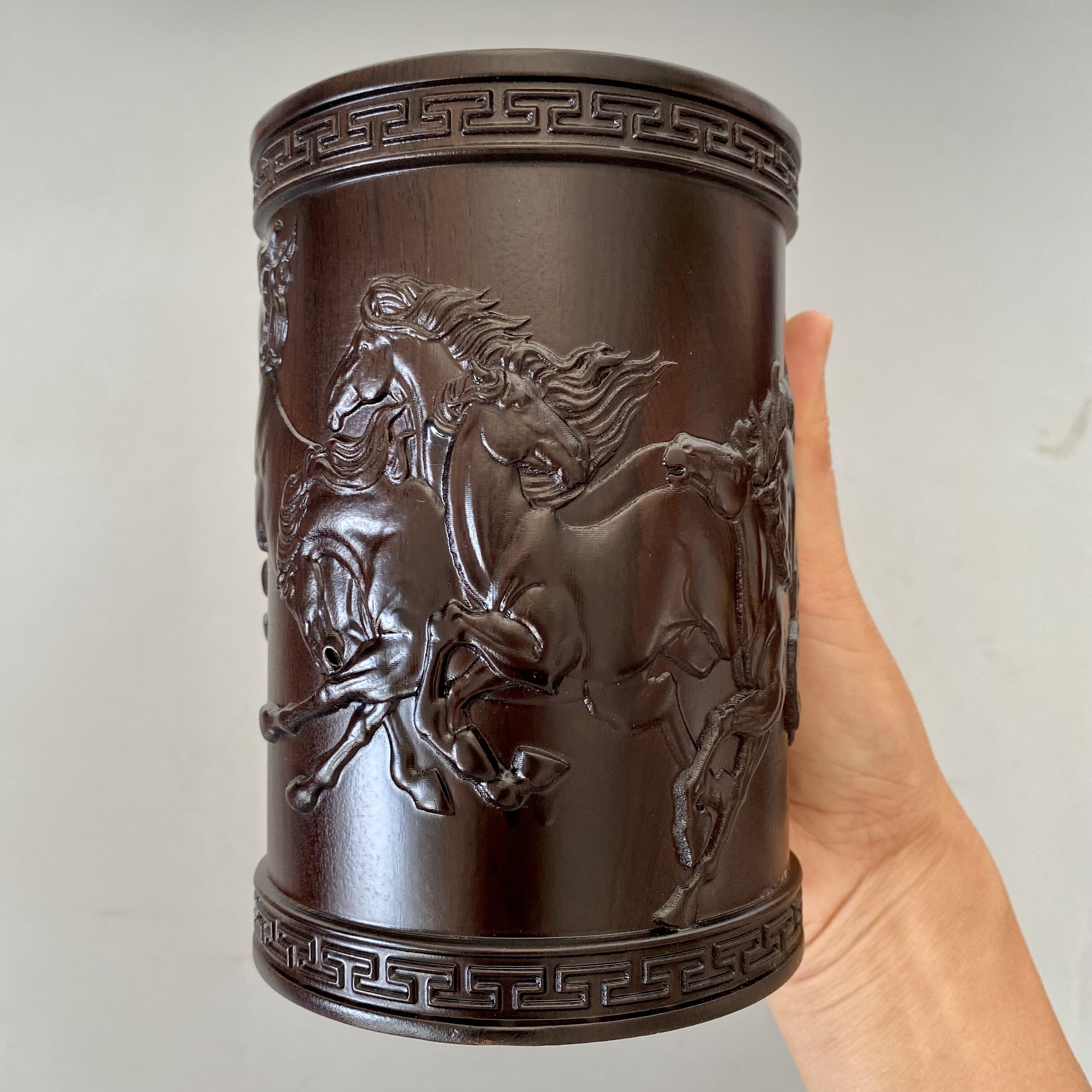 黑檀笔插实木笔筒文具收纳筒整木雕刻马到成功节日送礼文房四宝