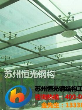 苏州阳光板雨棚自行车棚骨架钢结构采光雨棚