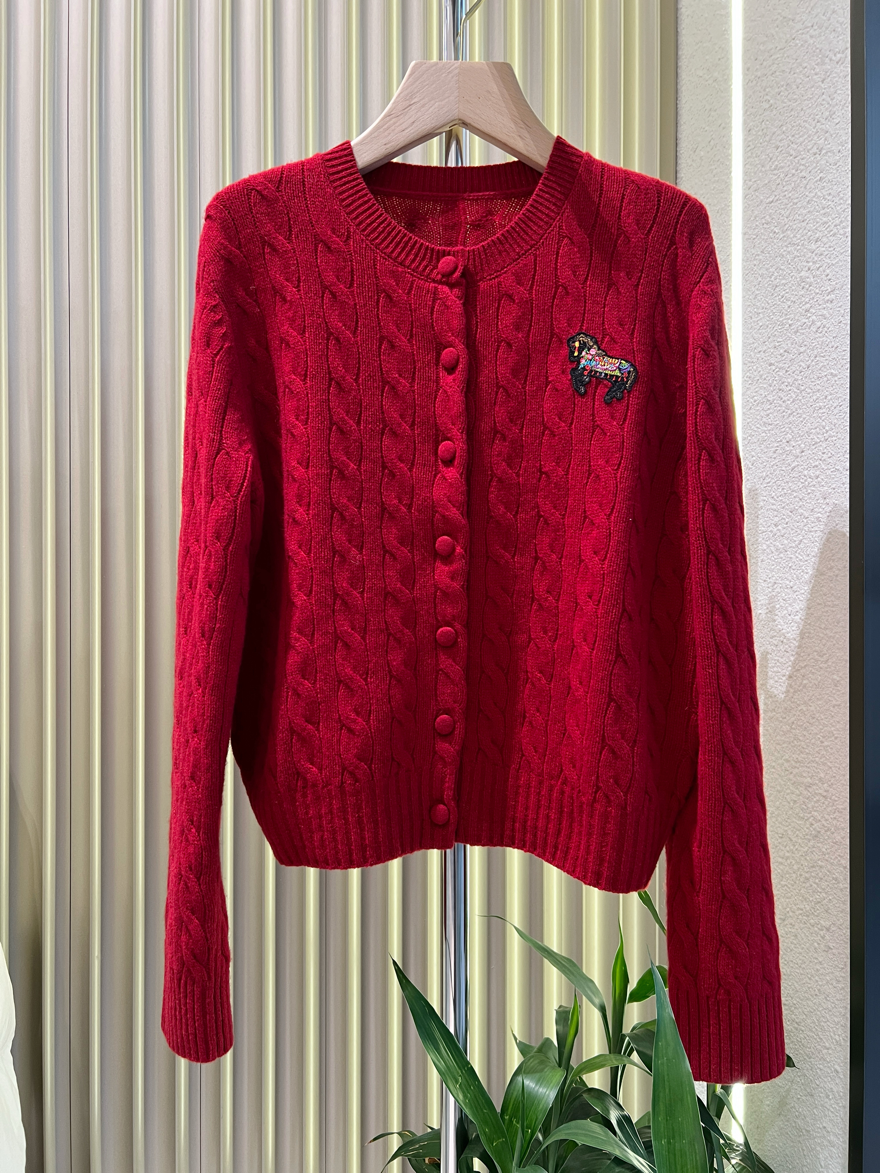 2025秋冬新款圆领麻花小码刺绣针织开衫女宽松显瘦长袖毛衣外套女